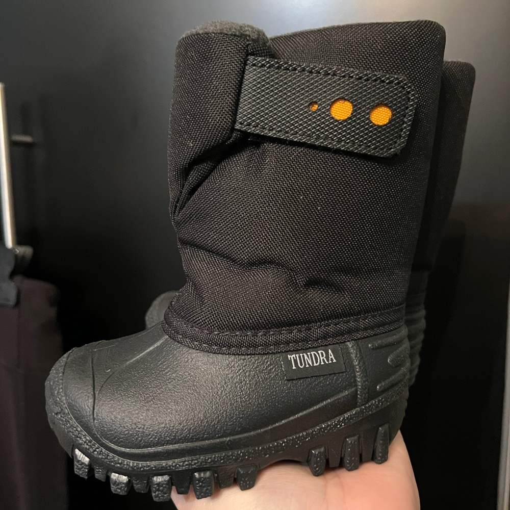 Tundra snow boots toddler